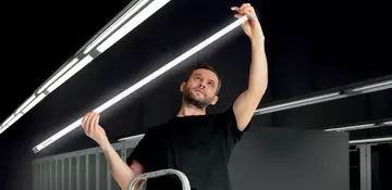 LED