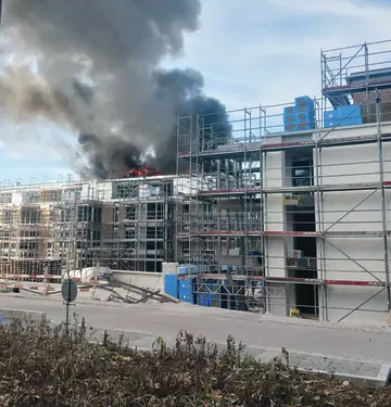 Brand auf Baustelle