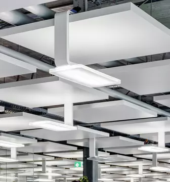 Beleuchtungselement an Decke