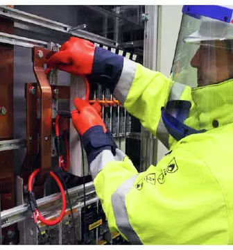 Arbeiten unter Spannung