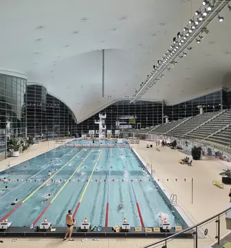 Schwimmhalle