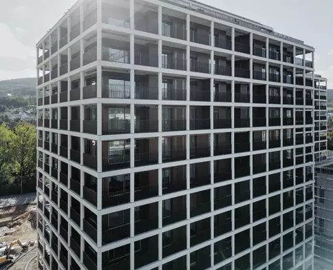 Mehrstöckiges Gebäude