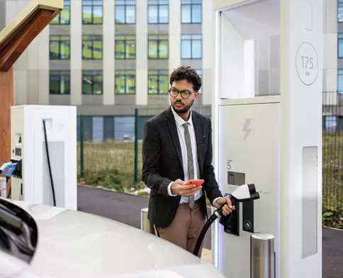 Zahlen an der Ladesäule