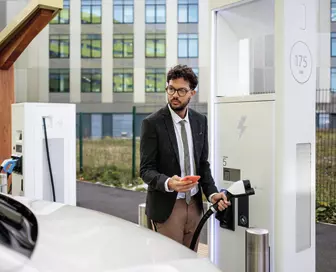 Zahlen an der Ladesäule